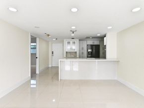 198 NW 67th Street 302, Boca Raton FL 33487
