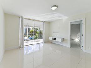 198 NW 67th Street 302, Boca Raton FL 33487