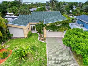 2631 Okeechobee Lane, Fort Lauderdale FL 33312
