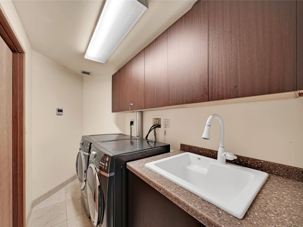 2631 Okeechobee Lane, Fort Lauderdale FL 33312