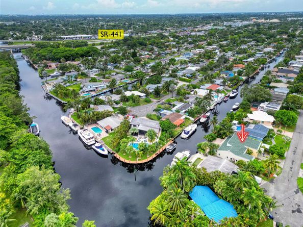 2631 Okeechobee Lane, Fort Lauderdale FL 33312