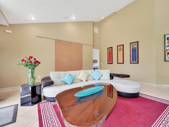2631 Okeechobee Lane, Fort Lauderdale FL 33312