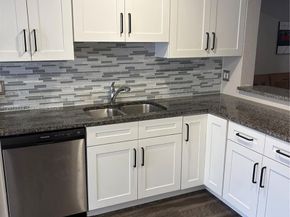 9810 NW 10th Street 88, Pembroke Pines FL 33024