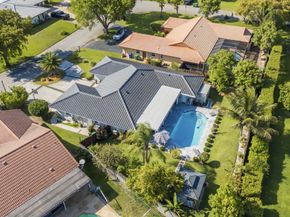 8555 SW 1st Place, Coral Springs FL 33071