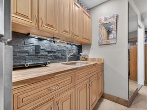 949 NE 25th Avenue, Pompano Beach FL 33062