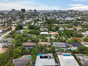 949 NE 25th Avenue, Pompano Beach FL 33062