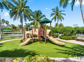 8413 Cozumel Lane, Wellington FL 33414