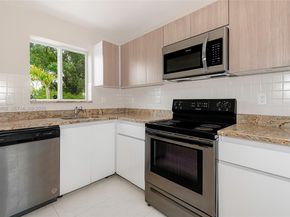 811-817 NW 3rd Avenue, Fort Lauderdale FL 33311