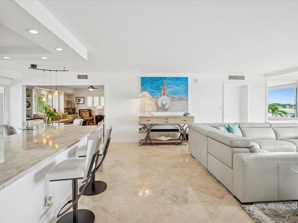 215 N Birch Road A2, Fort Lauderdale FL 33304