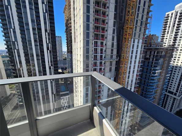 121 NE 5 Street 2908, Miami FL 33132