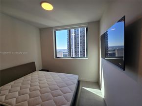 121 NE 5 Street 2908, Miami FL 33132