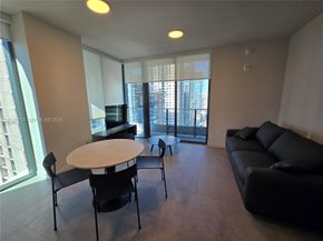 121 NE 5 Street 2908, Miami FL 33132