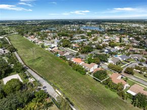 1110 Cedar Creek Way, Davie FL 33325