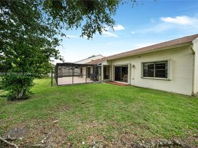 1110 Cedar Creek Way, Davie FL 33325