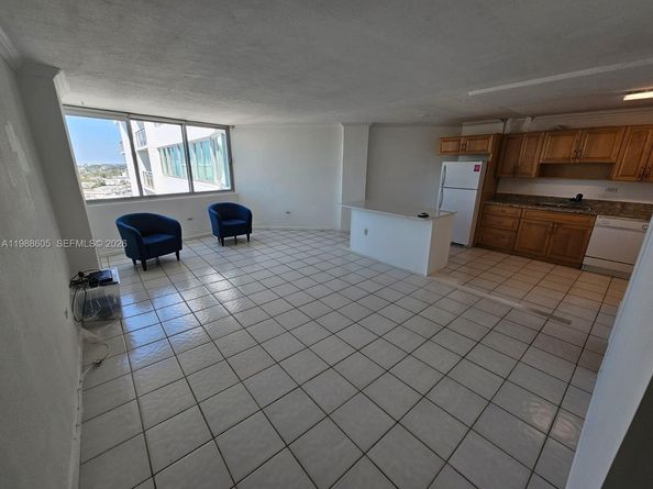 7135 Collins Avenue 1821, Miami Beach FL 33141