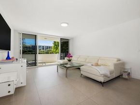 2773 S Ocean Boulevard 214, Palm Beach FL 33480