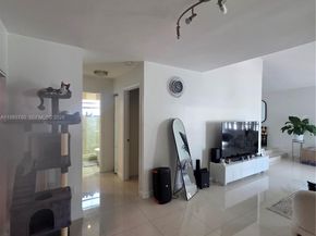 710 SW 99th Ct Circle, Miami FL 33174
