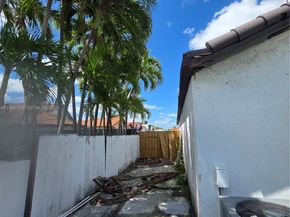 710 SW 99th Ct Circle, Miami FL 33174