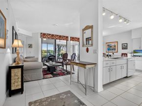 8033 Aberdeen Drive 102, Boynton Beach FL 33472