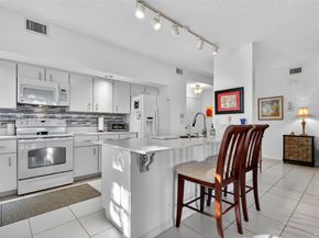 8033 Aberdeen Drive 102, Boynton Beach FL 33472