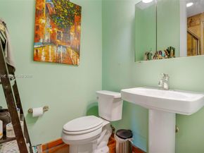 423 NE 23rd Street, Wilton Manors FL 33305