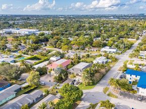 423 NE 23rd Street, Wilton Manors FL 33305