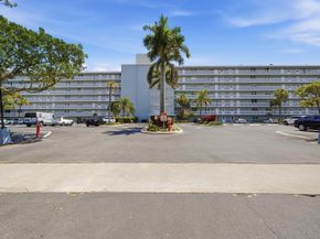 5700 NW 2nd Avenue 604, Boca Raton FL 33487