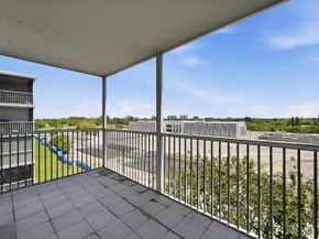 5700 NW 2nd Avenue 604, Boca Raton FL 33487