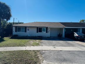 4732 Chariot Circle, Greenacres FL 33463