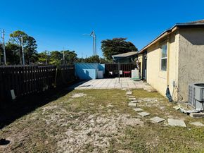 4732 Chariot Circle, Greenacres FL 33463