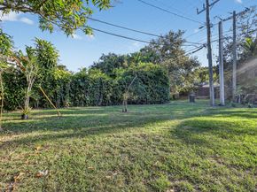 631 Curtiss Pkwy, Miami Springs FL 33166