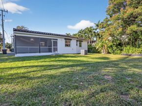 631 Curtiss Pkwy, Miami Springs FL 33166