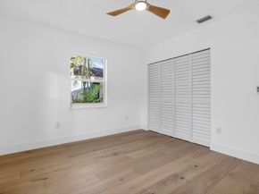 631 Curtiss Pkwy, Miami Springs FL 33166