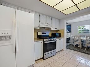 2291 NW 72nd Ave, Sunrise FL 33313