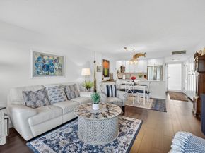 2611 W Riverside Dr 304, Pompano Beach FL 33062