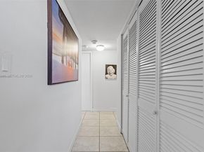2016 Bay Drive 203, Miami Beach FL 33141