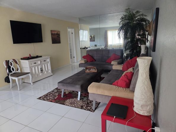 15610 NE 6th Ave 29C, Miami FL 33162