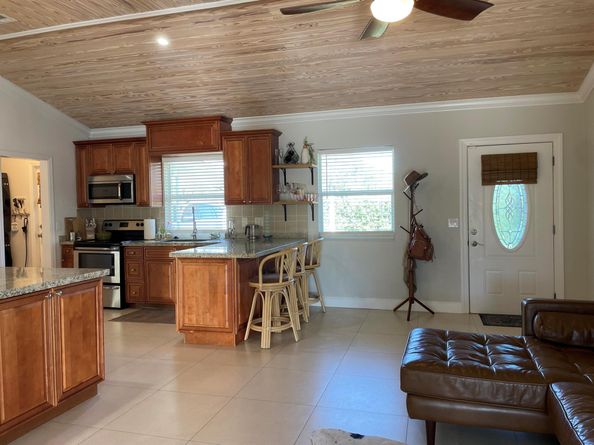 638 Date Palm Drive, Lake Park FL 33403