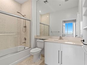 335 S Biscayne Boulevard UPH02, Miami FL 33131