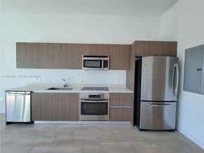 1600 SW 1 Avenue 411, Miami FL 33129