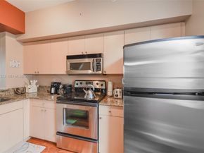 2811 NE 185th Street 801, Aventura FL 33180
