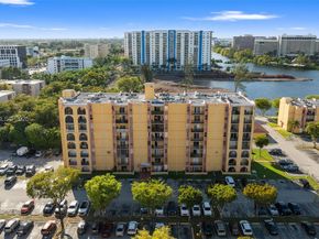 4801 NW 7th Street 10916, Miami FL 33126