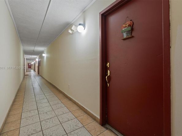 4801 NW 7th Street 10916, Miami FL 33126