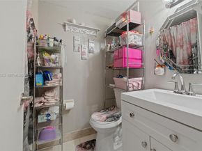 4801 NW 7th Street 10916, Miami FL 33126