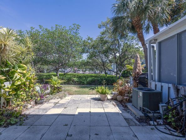 2753 NE 15th Street, Pompano Beach FL 33062