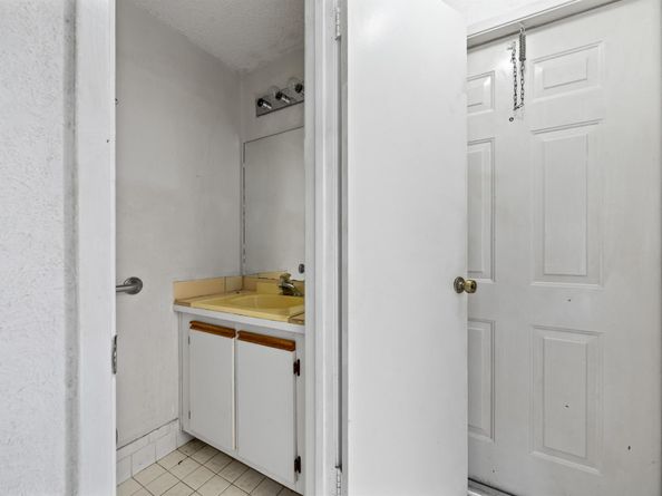 2753 NE 15th Street, Pompano Beach FL 33062