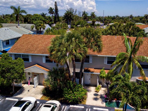 2753 NE 15th Street, Pompano Beach FL 33062