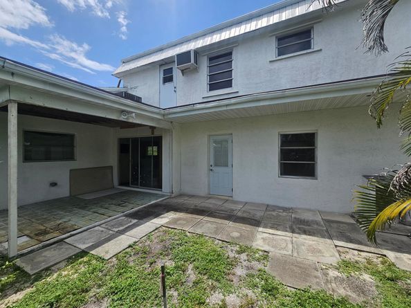 1701 N M Street, Lake Worth Beach FL 33460