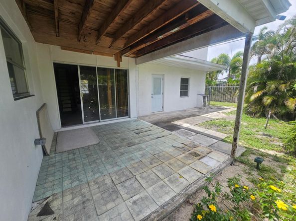 1701 N M Street, Lake Worth Beach FL 33460