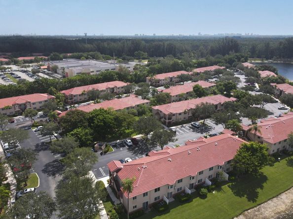 3474 Briar Bay Boulevard 103, West Palm Beach FL 33411